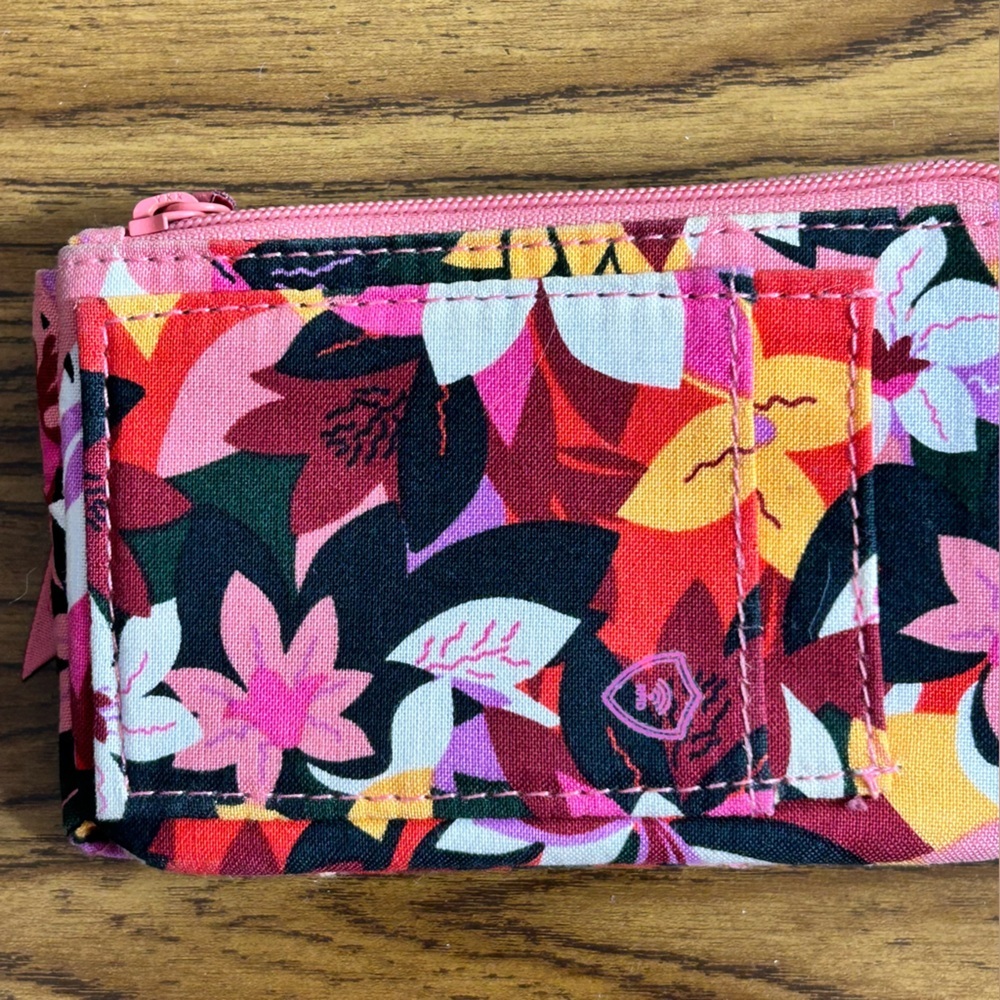 Vera Bradley Cloth Multicolor Floral ID Wallet with Keyring - Picture 7 of 9